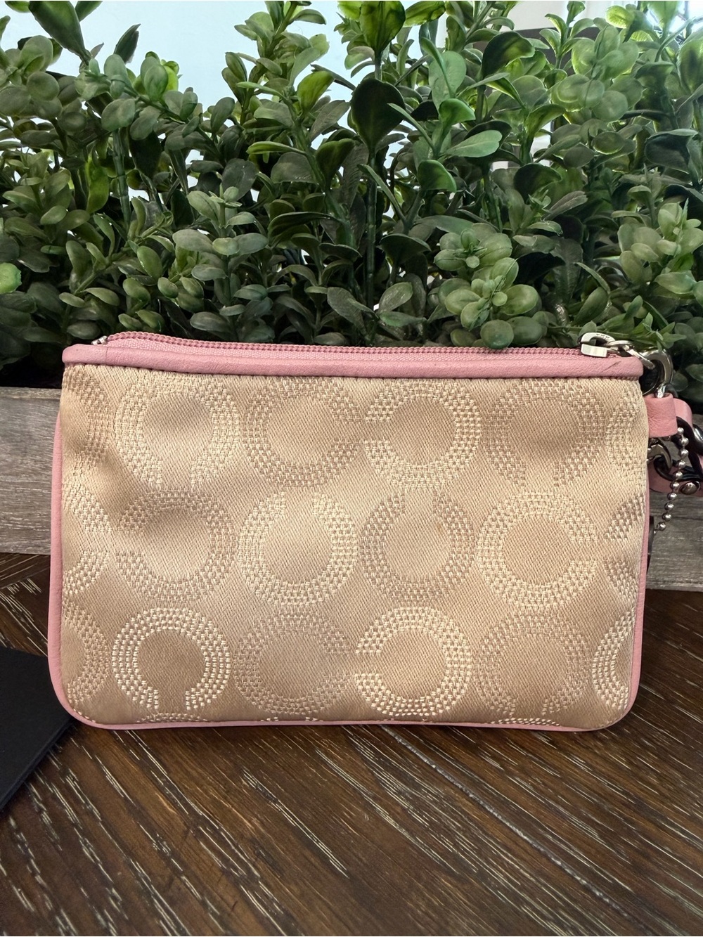 Coach Ashley Beige Signature Wristlet Pink Leather Trim - Picture 3 of 5